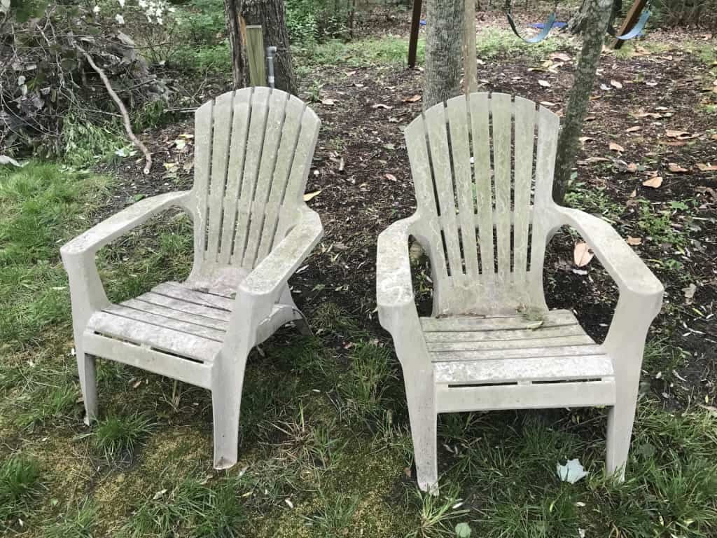 before-power-washing-chairs